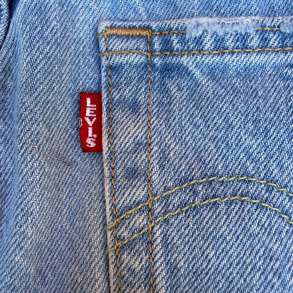 Levis Premium 501 Original Shorts Womens 25 Light Wash Distressed Denim Western - Picture 5 of 10